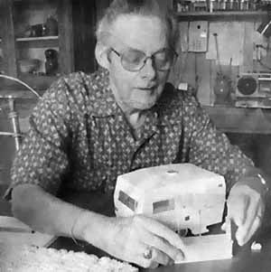 mcnuttbi.jpg (13461 bytes)
