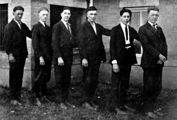 radclb22.jpg (44877 bytes)
