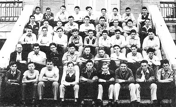 44ffa2.jpg (72387 bytes)