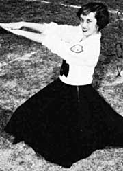 54cheer4.jpg (10059 bytes)