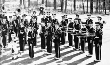 62band2.jpg (24468 bytes)