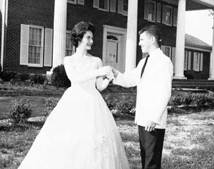 62wholoo.jpg (22723 bytes)