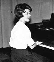 64choir3.jpg (5322 bytes)