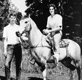64whoath.jpg (24657 bytes)