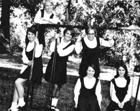 69cheer.jpg (44440 bytes)